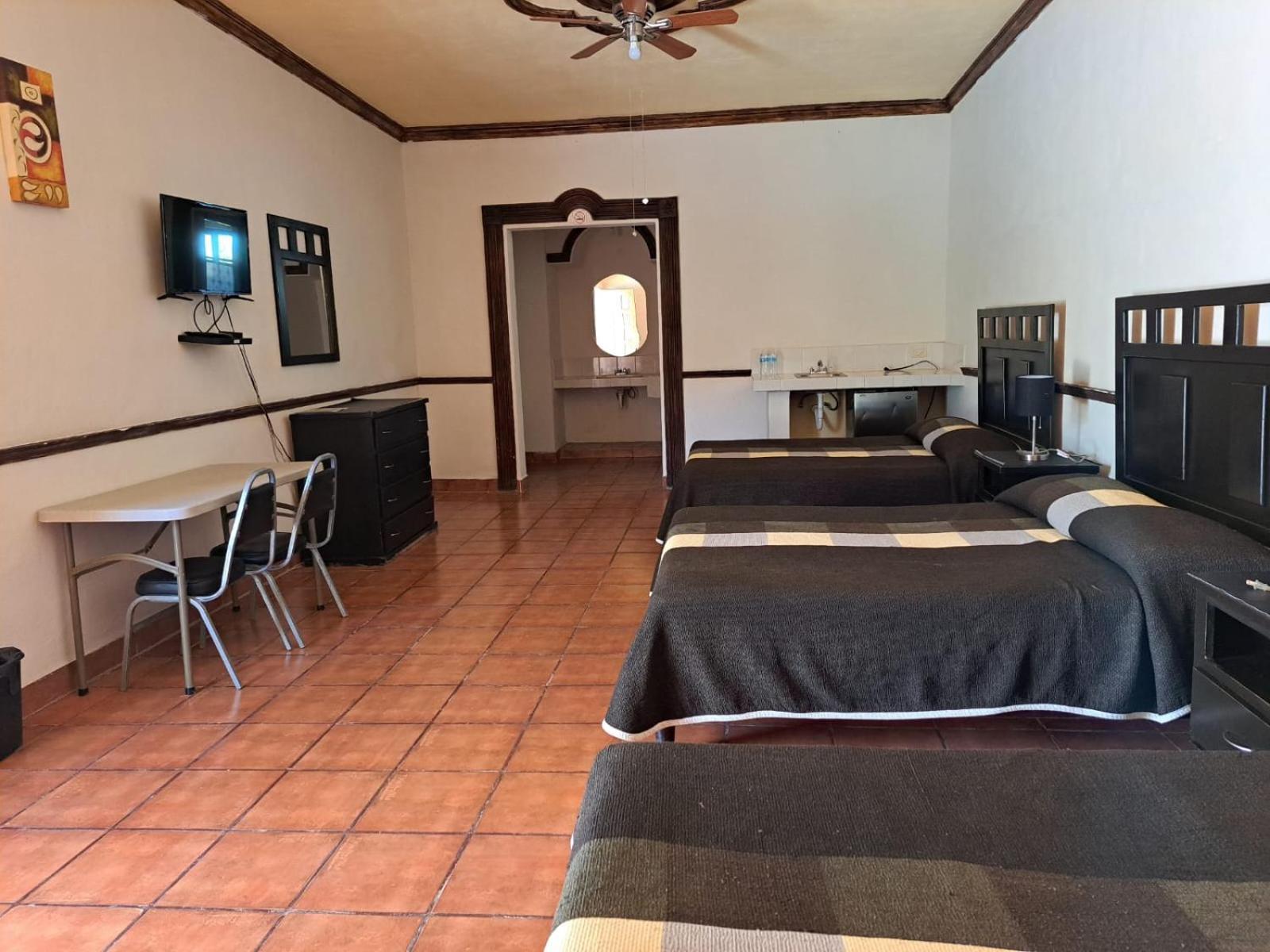 La Ilusion Hotel Campestre Y Balneario Парас де ла Фуенте Екстериор снимка